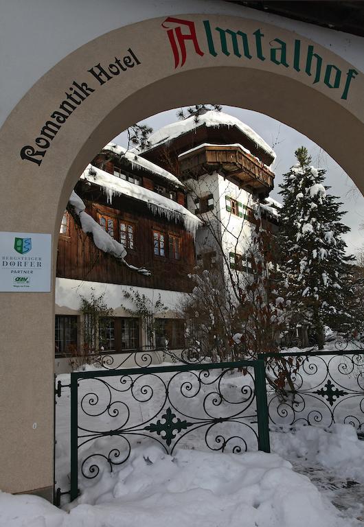 Romantikhotel Almtalhof Грюнау-им-Альмталь Экстерьер фото