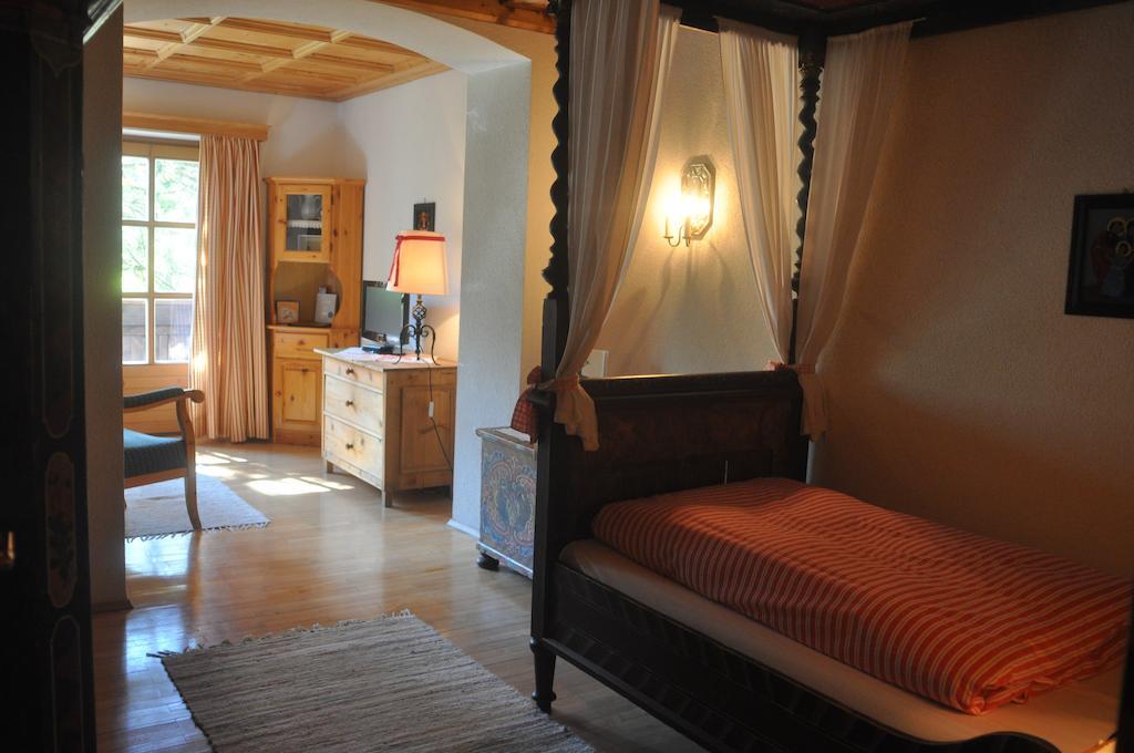 Romantikhotel Almtalhof Грюнау-им-Альмталь Номер фото